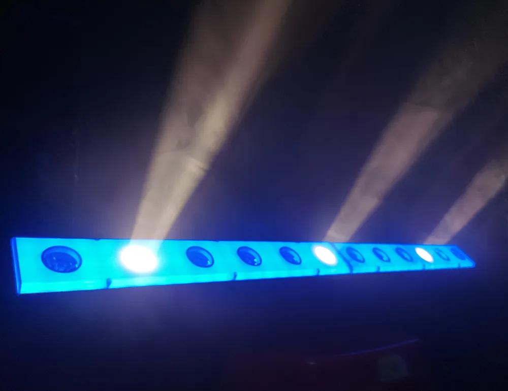 Vlastnosti LED 2-v-1 Stage Color Light Bar.